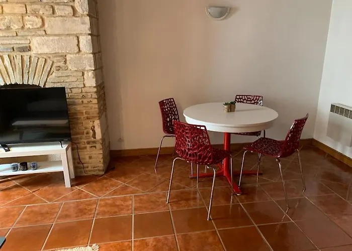 Aube Berges De Apartment Troyes